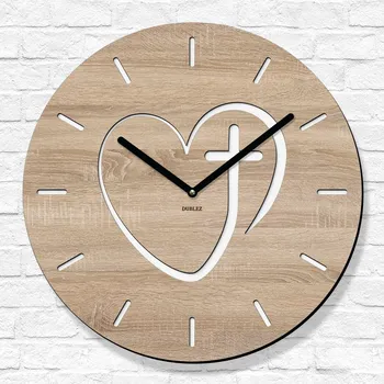 Hodiny Dřevěné hodiny pro věřící - Kříž v srdci, Dub Sonoma | DUBLEZ