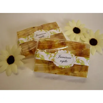 Mýdlo Glycerinové přírodní mýdlo Jasmínový glycerinový řez 90g (Originální dárkové mýdlo Glycerinový řez s jasmínovou vůní a s jasmínovými kvítky. Ručně vyráběné přírodní mýdlo s vůní. Regionální výrobek - vyrobeno v České republice.)