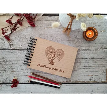 Dřevěný památníček Srdce