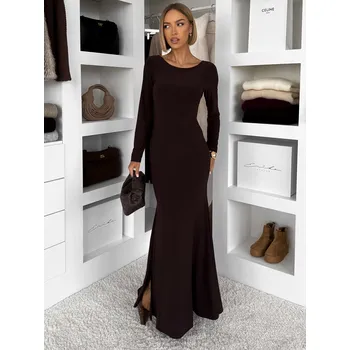 Dámské šaty Hnědé dlouhé společenské šaty TAVOLIE s holými zády Velikost: ONESIZE