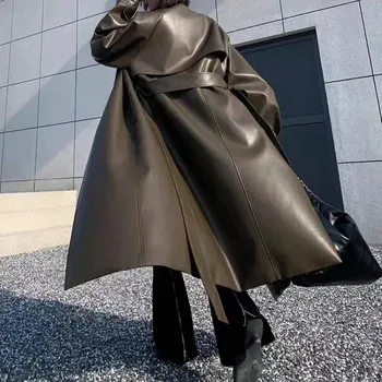 Dámský kabát Best Fashion Dámský koženkový kabát s páskem a klopovým límcem Velikost: S, Barva (Varianta): Zelená