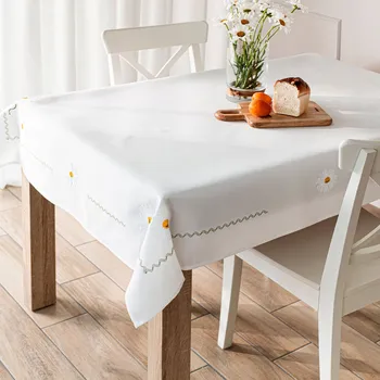 ubrus Ubrus s výšivkou 140x220 cm, bílý