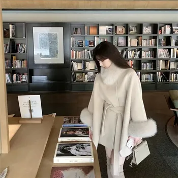 Dámský kabát Best Fashion Vlněný kabát s páskem a límcem z liščí kožešiny Velikost: S, Barva (Varianta): Aprikotová