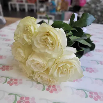 Svatební dekorace Růže bílá