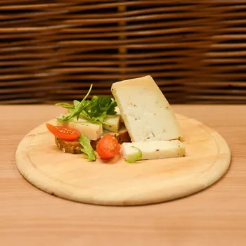 Kozí zrající sýr Caprino s kmínem, 110–120 g