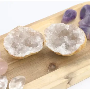 Křišťálová geoda 6-7cm - A