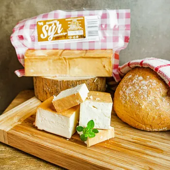 Farmářský sýr balkánského typu zauzený, min. 170 g