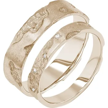 Prsten Snubní prsteny s ručně rytým povrchem z oříškového zlata Cley