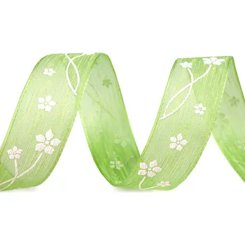 Stuha Stuha s květy šíře 25 mm, střední, 343 zelená sv.