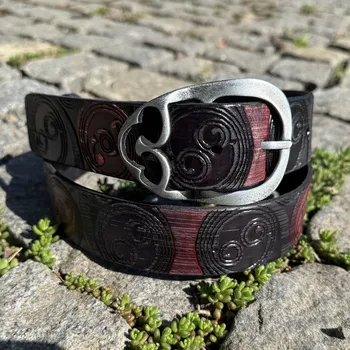 Opasek Kožený opasek černý zdobený Rozměry opasku: Obvod pasu: 100 cm (Celková délka: 115cm), Přezka: Ozdobná