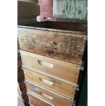 Nástavek 42x17, dřevěný, s hřebeny na 9 rámků, použitý