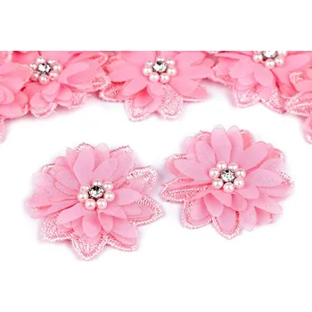 Květ s broušeným kamínkem a korálky k našití a nalepení Ø5 cm, střední, 3 růžová