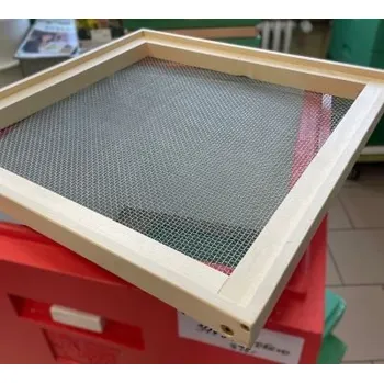 Rám větrací s pletivem úl 39