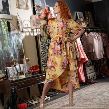 Dámské šaty Šaty s překřížením a potiskem Marylin Feltz žlutá/korálová 46