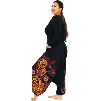 Dámské kalhoty Himalife Harémové kalhoty Rula - černá s červenou Velikost: XXL/3XL - Móda pro plnoštíhlé, Oblečení nadměrné velikosti