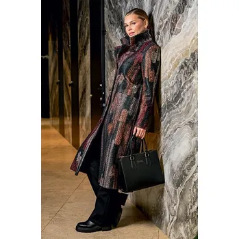 Dámský kabát Dlouhý černočervený kabát s fazonou a kapsami 7672 velikost 2XL