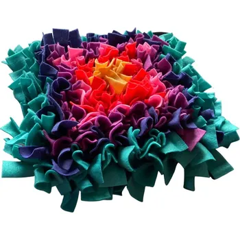 Hračka pro psa Čmuchacíkoberečky.cz® Čmuchací kobereček extra hustý BAREVNÝ TERČ 2 1239/45X