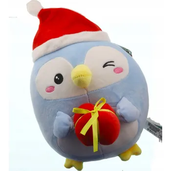 plyšák KAWAII KUTIES PLYŠOVÁ HRAČKA TUČŇÁK S DÁRKEM 24 CM - VÁNOČNÍ SÉRIE