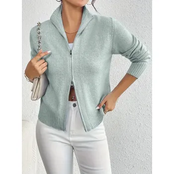 Dámský svetr Dámský jednobarevný svetr na zip se stojáčkem Barva: Zelená, Velikostní tabulka: S