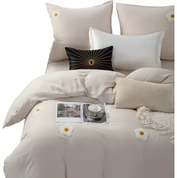 Povlečení DEKORAČNÍ POVLEČENÍ Z MIKROVLÁKNA KVĚTY 160x200 + 2 POVLEČENÍ NA POLŠTÁŘE, SADA BÉŽOVÁ