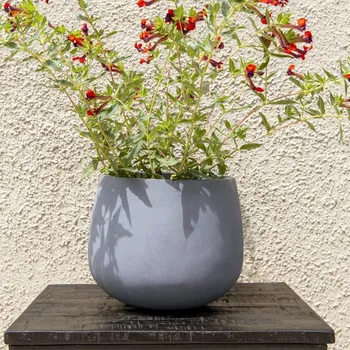 Květináč Květináč Orb šedý L, ⌀ 68,5 x v 57 cm, 12,2 kg, 170l