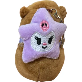 plyšák Adventure Goods Kapybara s batůžkem 12 cm Motiv: Kuromi