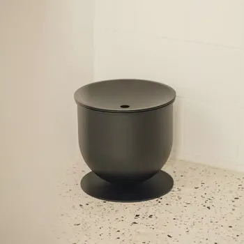 Odpadkový koš Designový kovový koupelnový odpadkový koš Faro Černá