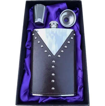 Placatka Dárková sada nerez placatka s nálevkou a panákem (9oz)