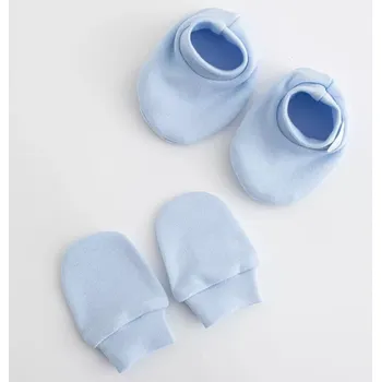 Capáčky kojenecká bavlněná sada – capáčky a rukavičky new baby modrá (0–6 měsíců)