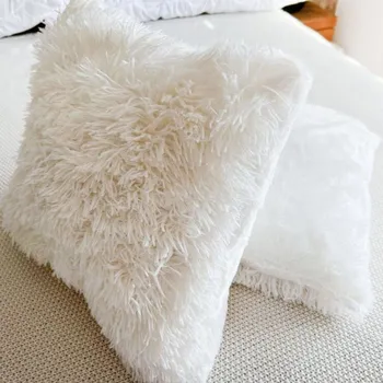 Polštář Chlupatý polštář 40x40 - Peluto smetanové