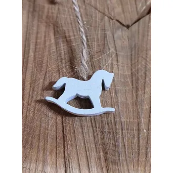 Vánoční dekorace Dřevěný houpací koník s provázkem barva bílá