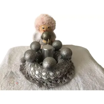 Vánoční svícen Dubový skřítek Háčkovaný svícen - stříbrná pohoda zimních večerů