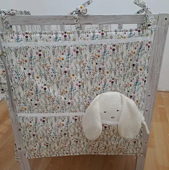 Příslušenství pro dětskou postel a kolébku Pro útulný domov Kapsář na postýlku Květy hořčicové