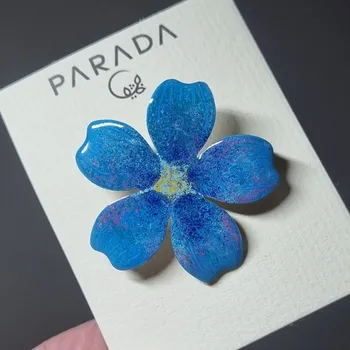 Brož Lucie Horáková Brož smaltovaná - květinka modrá