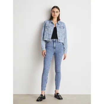 Dámská casual bunda Tommy Jeans dámská světle modrá džínová bunda 20006739-8720644485965