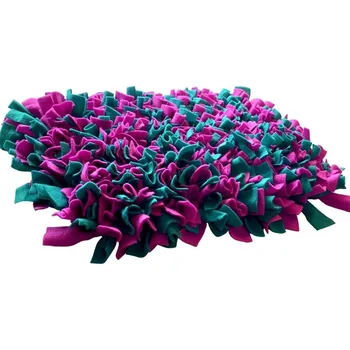 Hračka pro psa Čmuchacíkoberečky.cz® Čmuchací kobereček extra hustý FIALOVO-TYRKYSOVÝ 419/30X2