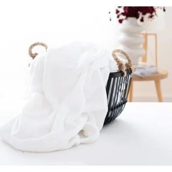 Deka mikroplyš 150 × 200 cm – Laura bílá