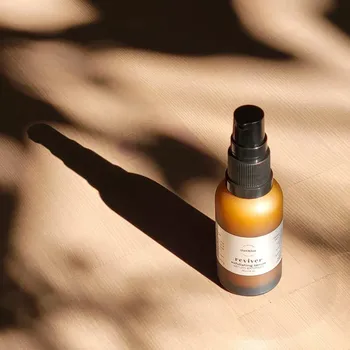 Pleťové sérum The Other REVIVER 10% Mandelic Acid, Exfoliating Serum for Sensitive Skin 30ml