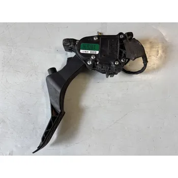 Plynový pedál 7E1721503C VW Transporter