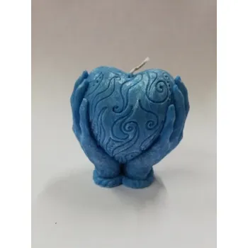 Svíčka Svíčka vonná palmová reliéfní - Srdce v dlani - modrá Vůně: višeň