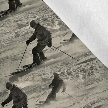 Funkční termo úplet s počesem retro lyžaři