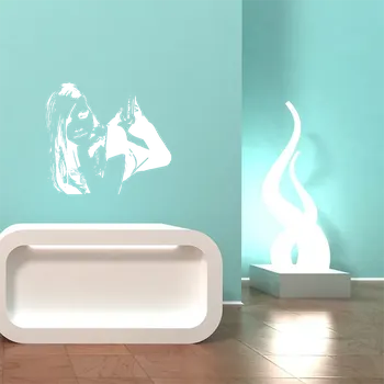 samolepka Sablio Samolepka na zeď: Ležící žena - 60x55 cm