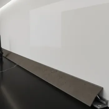 Kuchyňská pracovní deska Egger Těsnící lišta Beton Chicago Tmavě šedá / F187 4000 mm