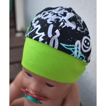 Doplněk pro panenku Čepice "graffity"