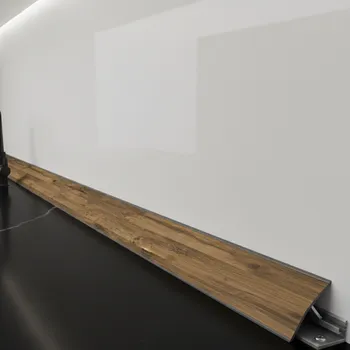 Kuchyňská pracovní deska Egger Těsnicí lišta Dub Hunton Světlý / H2032 4000 mm