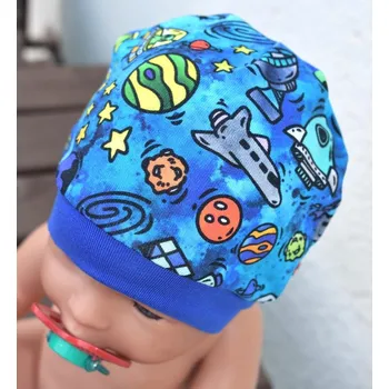 Doplněk pro panenku Čepice "vesmír"