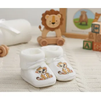 Capáčky ARIAshop Dětské bačkůrky Lion bílá