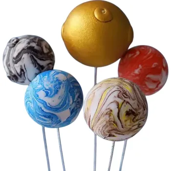 Sada 5 ks barevných planet dekorace na dort Zapichovací vesmírné koule Latexová dortová dekorace pro tematické oslavy
