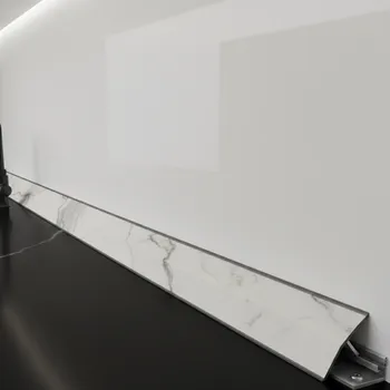 Kuchyňská pracovní deska Egger Těsnicí lišta Mramor Krištálový / F800 4000 mm