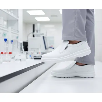 Pracovní oblečení CERVA GROUP Mokasíny PANDA SANITARY SIATA 01 Velikost 47 (UK-12) bílá